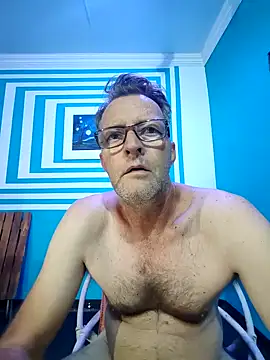 itsmeyes69 online show from January 24, 9:26 pm