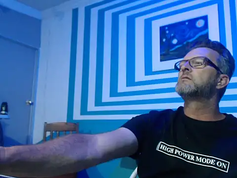 itsmeyes69 online show from February 7, 9:26 pm