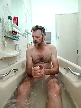 itsmeyes69 online show from February 19, 9:17 am