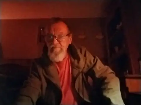 Snapshot of Aldick68 chatting on February 21, 11:32 pm Aldick68 online show from February 21, 11:32 pm