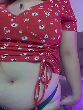 Snapshot of zoes_milee chatting on October 9, 11:19 am zoes milee online show from October 9, 11:19 am