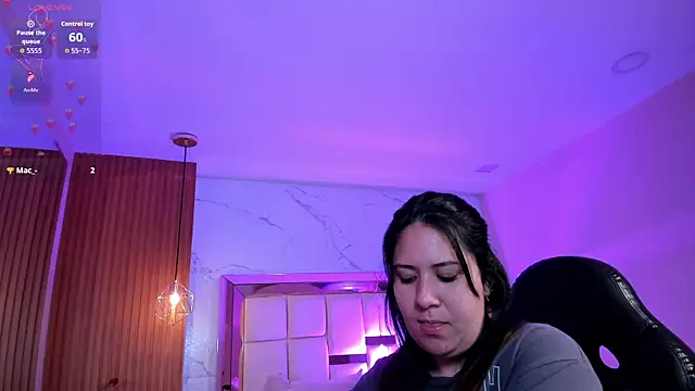 zoes milee online show from February 26, 11:31 am