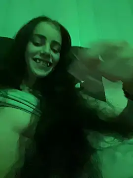 Snapshot of VioletxBlue chatting on January 12, 5:01 pm VioletxBlue online show from January 12, 5:01 pm