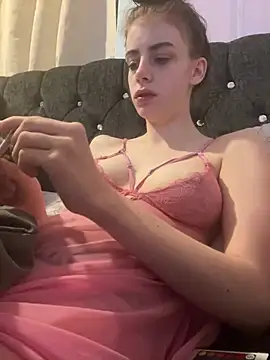 Snapshot of VioletxBlue chatting on March 20, 10:29 pm VioletxBlue online show from March 20, 10:29 pm