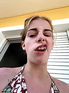 Snapshot of VioletxBlue chatting on September 30, 1:49 pm VioletxBlue online show from September 30, 1:49 pm