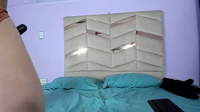 RubiSharqui  online show from March 4, 12:22 pm