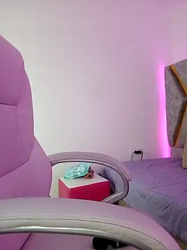 SussanHottye1  online show from January 28, 4:30 pm