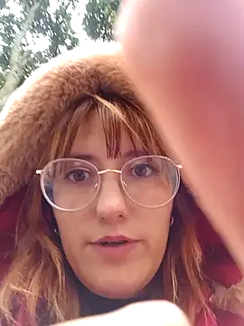 SussanHottye1  online show from March 7, 6:33 pm