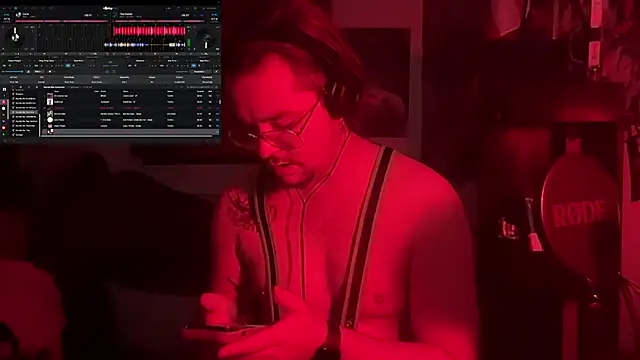 Snapshot of vittote chatting on February 14, 2:28 am vittote online show from February 14, 2:28 am