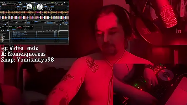 Snapshot of vittote chatting on February 16, 11:26 pm vittote online show from February 16, 11:26 pm