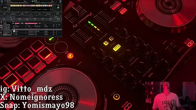 Snapshot of vittote chatting on February 20, 11:54 pm vittote online show from February 20, 11:54 pm