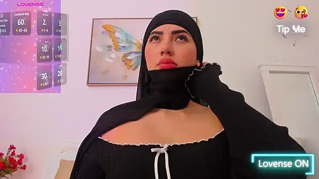 taylorsmiiith  online show from December 3, 8:18 pm