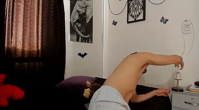 Snapshot of maxi_styles chatting on January 16, 7:41 pm maxi styles online show from January 16, 7:41 pm