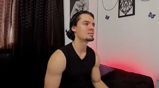 Snapshot of maxi_styles chatting on January 22, 5:38 pm maxi styles online show from January 22, 5:38 pm