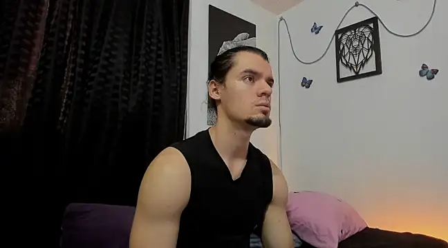 Snapshot of maxi_styles chatting on February 20, 10:15 pm maxi styles online show from February 20, 10:15 pm