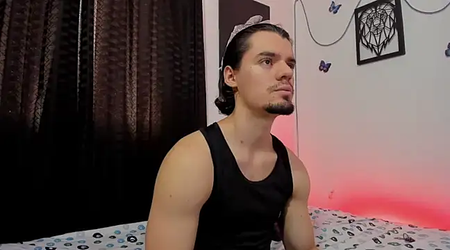 Snapshot of maxi_styles chatting on March 1, 8:42 pm maxi styles online show from March 1, 8:42 pm