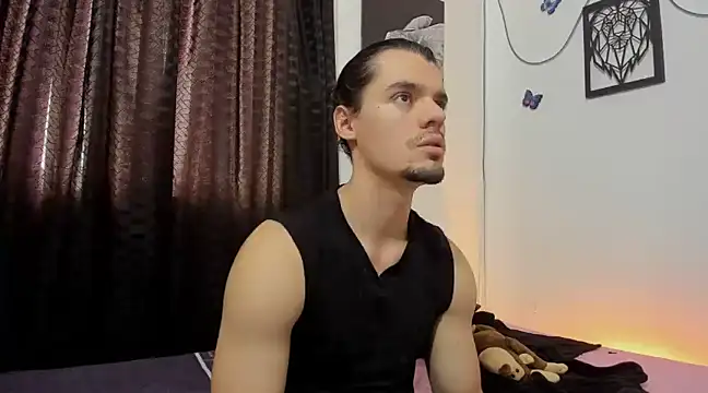 Snapshot of maxi_styles chatting on March 18, 8:59 pm maxi styles online show from March 18, 8:59 pm