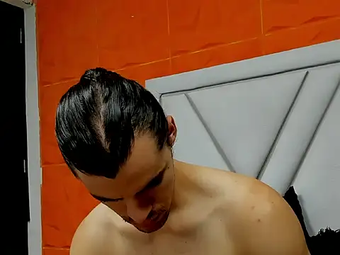 Snapshot of maxi_styles chatting on February 13, 11:17 am maxi styles online show from February 13, 11:17 am