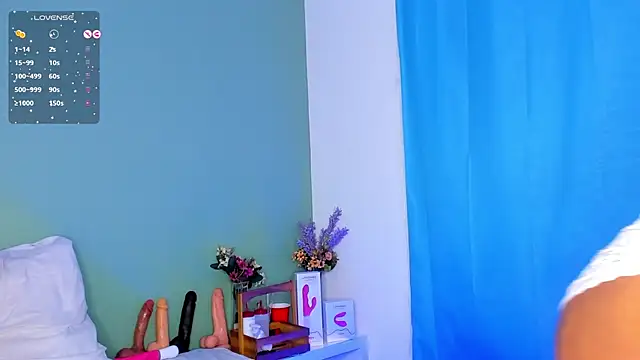 LovelyNickii online show from February 19, 3:27 pm