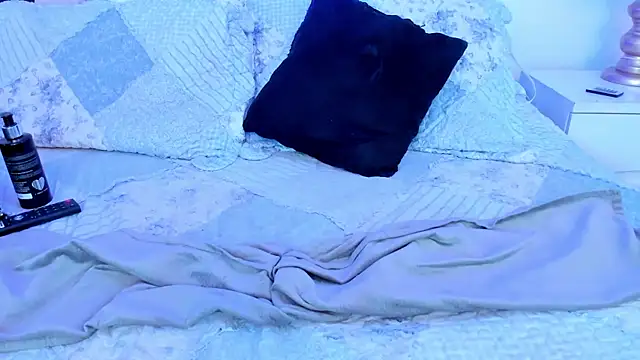 MeganPresleyy online show from January 31, 6:14 pm