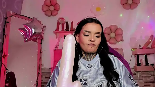 Snapshot of amyswallow7 chatting on October 25, 2:52 am amyswallow7 online show from October 25, 2:52 am