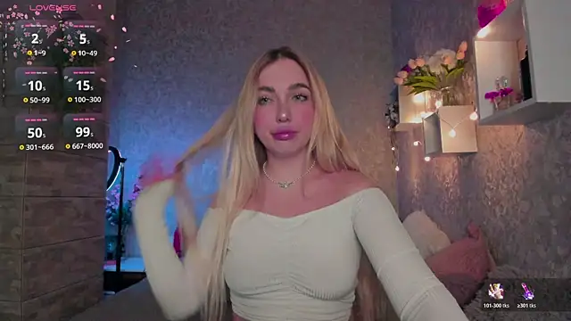 Snapshot of Mika_Rayy chatting on November 19, 8:42 pm Mika Rayy online show from November 19, 8:42 pm