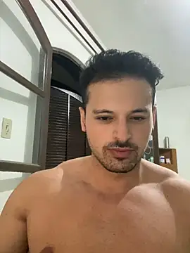 Snapshot of Lucasfit24 chatting on March 9, 11:35 pm Lucasfit24 online show from March 9, 11:35 pm