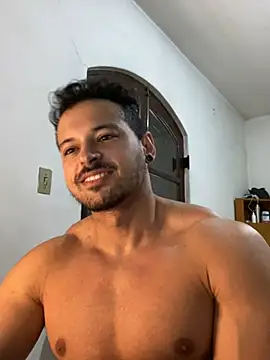 Snapshot of Lucasfit24 chatting on March 20, 12:00 pm Lucasfit24 online show from March 20, 12:00 pm