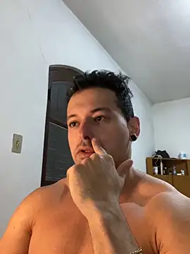 Snapshot of Lucasfit24 chatting on March 21, 11:44 am Lucasfit24 online show from March 21, 11:44 am