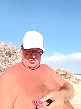 Snapshot of MountJohnXL chatting on February 19, 4:44 pm MountJohnXL online show from February 19, 4:44 pm