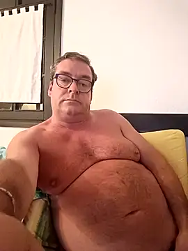 Snapshot of MountJohnXL chatting on November 14, 1:59 am MountJohnXL online show from November 14, 1:59 am