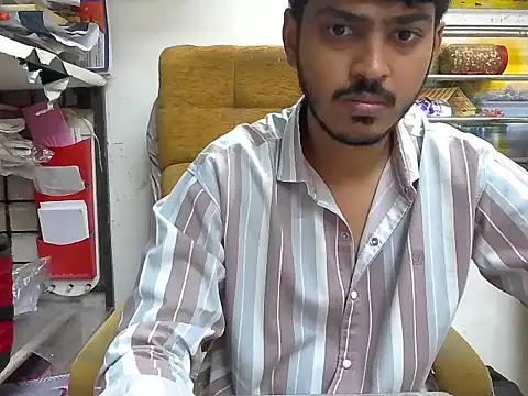 Snapshot of cute_modell chatting on September 29, 12:21 pm cute modell online show from September 29, 12:21 pm