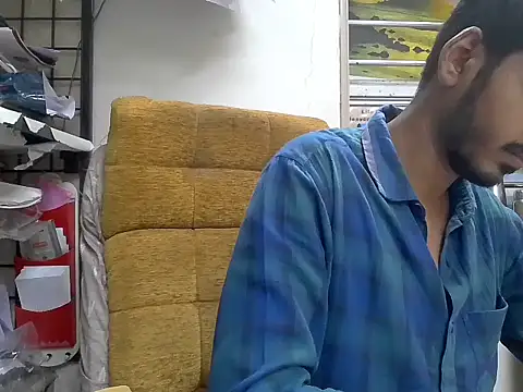 Snapshot of cute_modell chatting on November 8, 11:54 am cute modell online show from November 8, 11:54 am