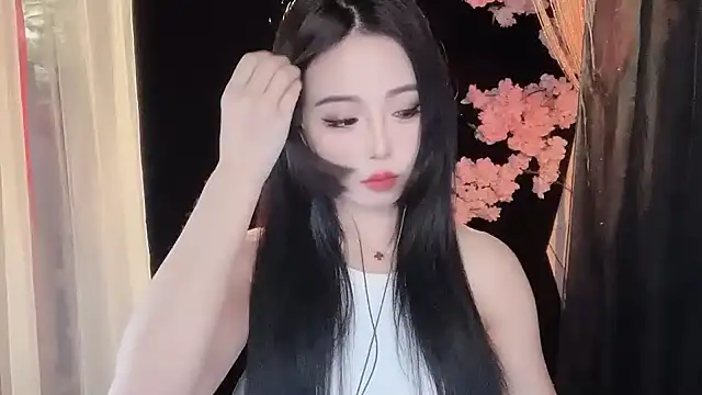 Snapshot of ying-love520 chatting on February 21, 7:34 am ying-love520 online show from February 21, 7:34 am