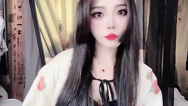 Snapshot of ying-love520 chatting on November 5, 11:43 am ying-love520 online show from November 5, 11:43 am