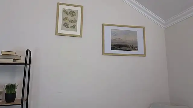Snapshot of Bonnie_White chatting on February 17, 1:10 pm Bonnie White online show from February 17, 1:10 pm