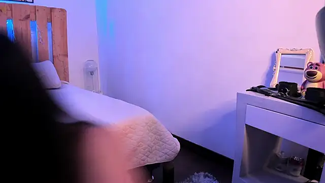 Snapshot of coral_jonesss chatting on September 25, 3:49 pm coral jonesss online show from September 25, 3:49 pm