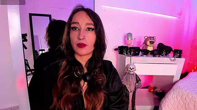 Snapshot of coral_jonesss chatting on November 22, 3:00 pm coral jonesss online show from November 22, 3:00 pm