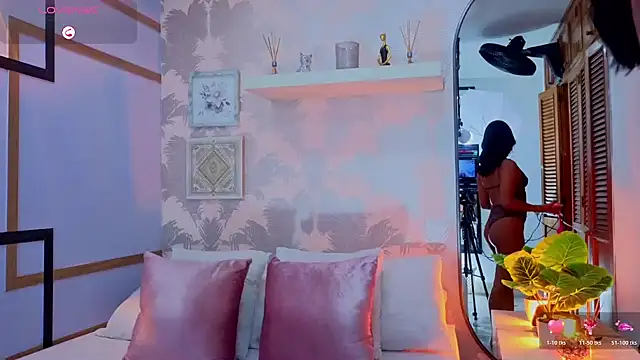 CharlotteGraay online show from March 30, 7:37 pm