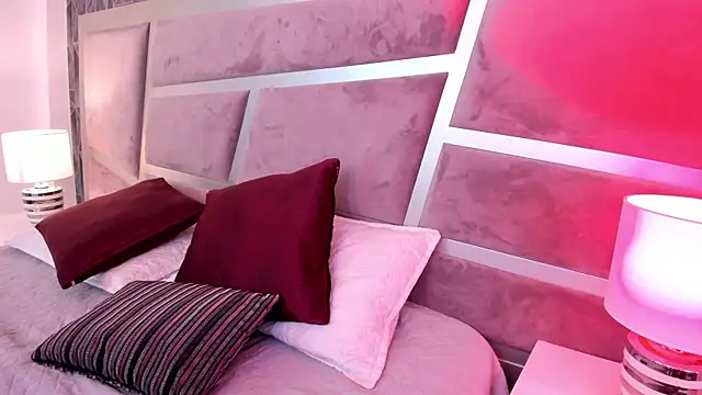 Sara  collins   online show from March 10, 12:15 pm