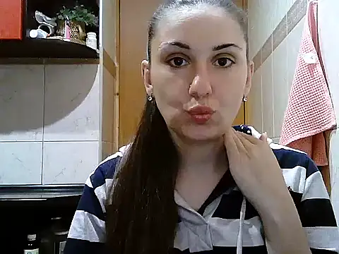 Snapshot of Yuliia30 chatting on September 27, 3:39 pm Yuliia30 online show from September 27, 3:39 pm