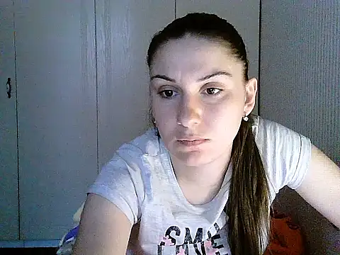 Snapshot of Yuliia30 chatting on December 14, 12:10 pm Yuliia30 online show from December 14, 12:10 pm