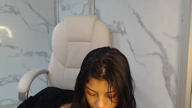 Salmaportman69 online show from February 22, 7:56 am