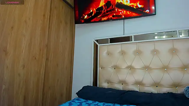 Sexyhot cat online show from December 20, 1:12 am