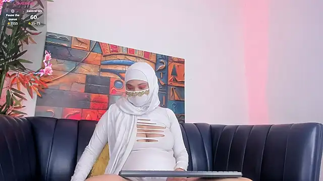 Snapshot of Eva_abaad chatting on October 6, 1:58 am Eva abaad online show from October 6, 1:58 am
