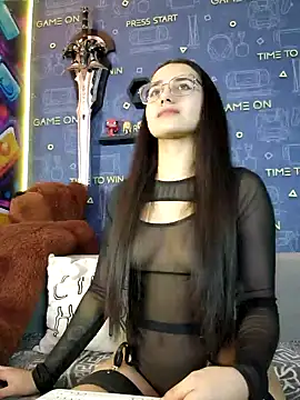 Snapshot of LittleX_Angel chatting on February 20, 10:48 am LittleX Angel online show from February 20, 10:48 am