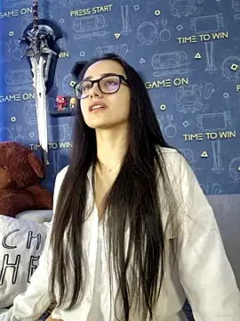 Snapshot of LittleX_Angel chatting on March 8, 8:00 am LittleX Angel online show from March 8, 8:00 am