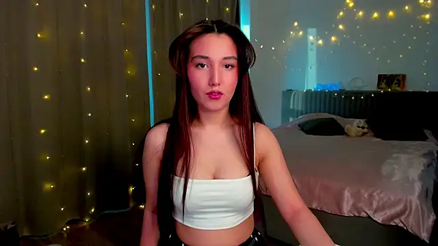 Snapshot of anna_elfi chatting on December 15, 7:12 am anna elfi online show from December 15, 7:12 am