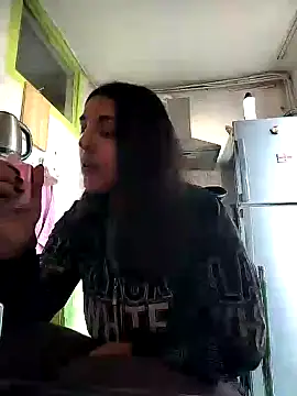 Snapshot of Rosanna_Rennie chatting on February 4, 6:25 am Rosanna Rennie online show from February 4, 6:25 am