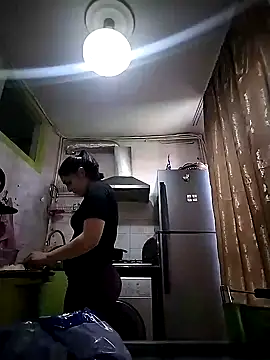 Snapshot of Rosanna_Rennie chatting on February 16, 11:05 am Rosanna Rennie online show from February 16, 11:05 am